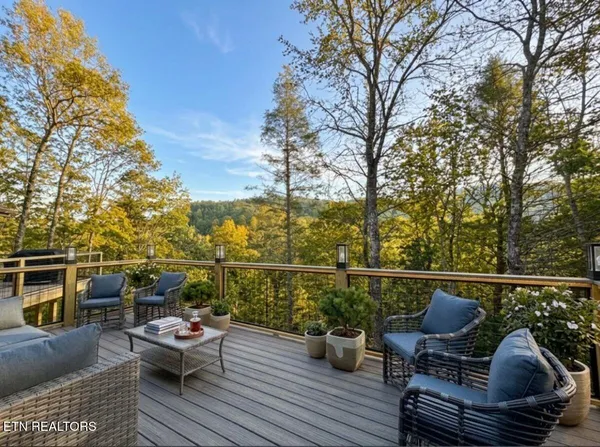 $3,600,000 | 1886 Acorn Branch Lane, Gatlinburg, TN 37738