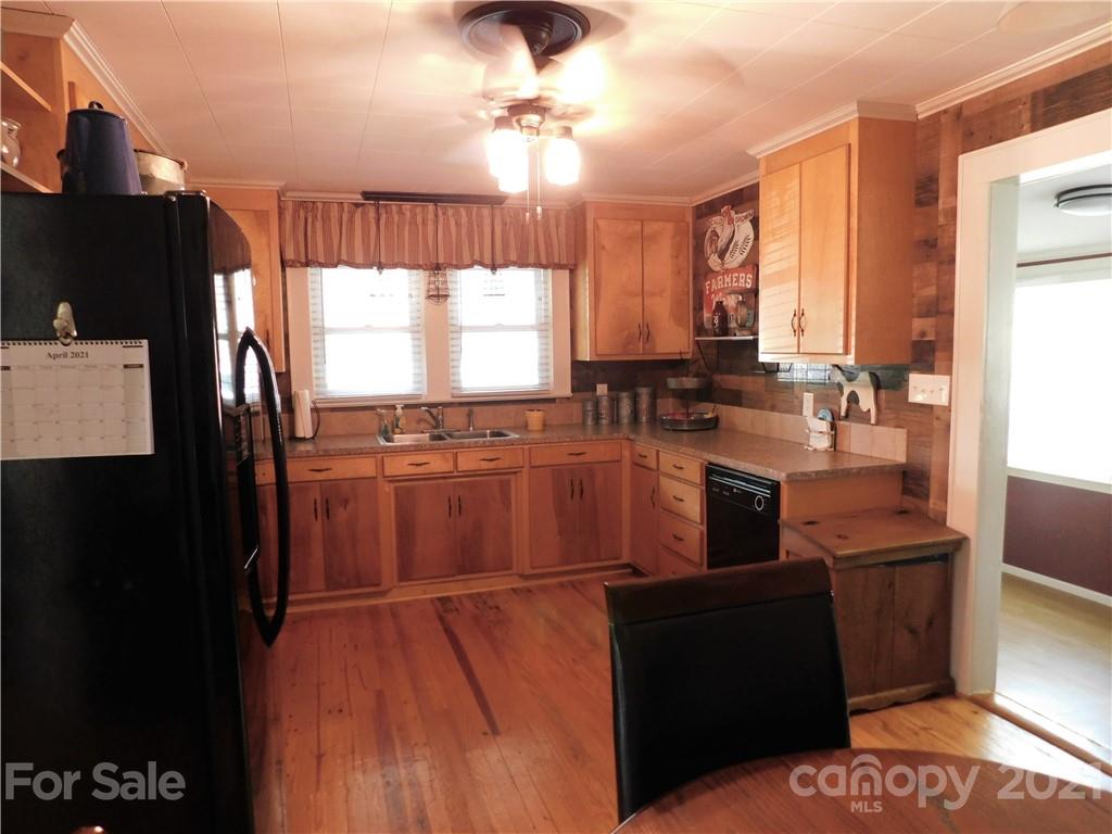 323 Mull Road Lincolnton, NC 28092 - Photo 9 of 29 Gallery Image 9