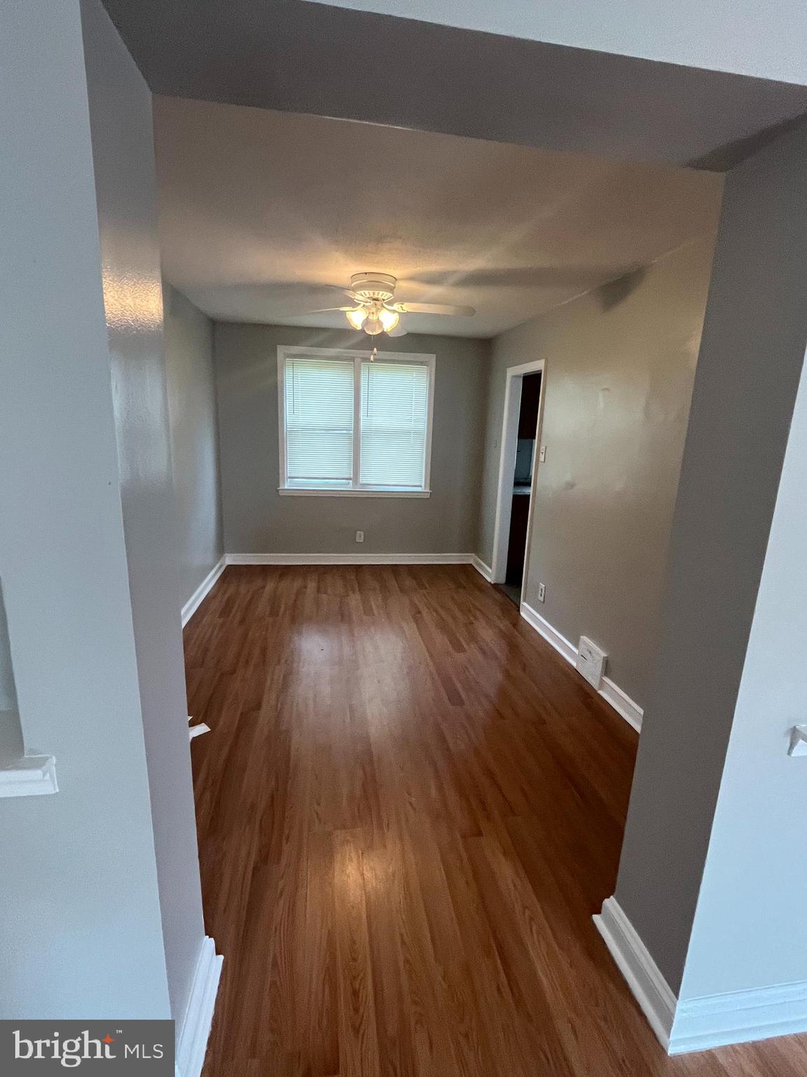 1127 South Merrimac Road Camden, NJ 08104 - Photo 3 of 13