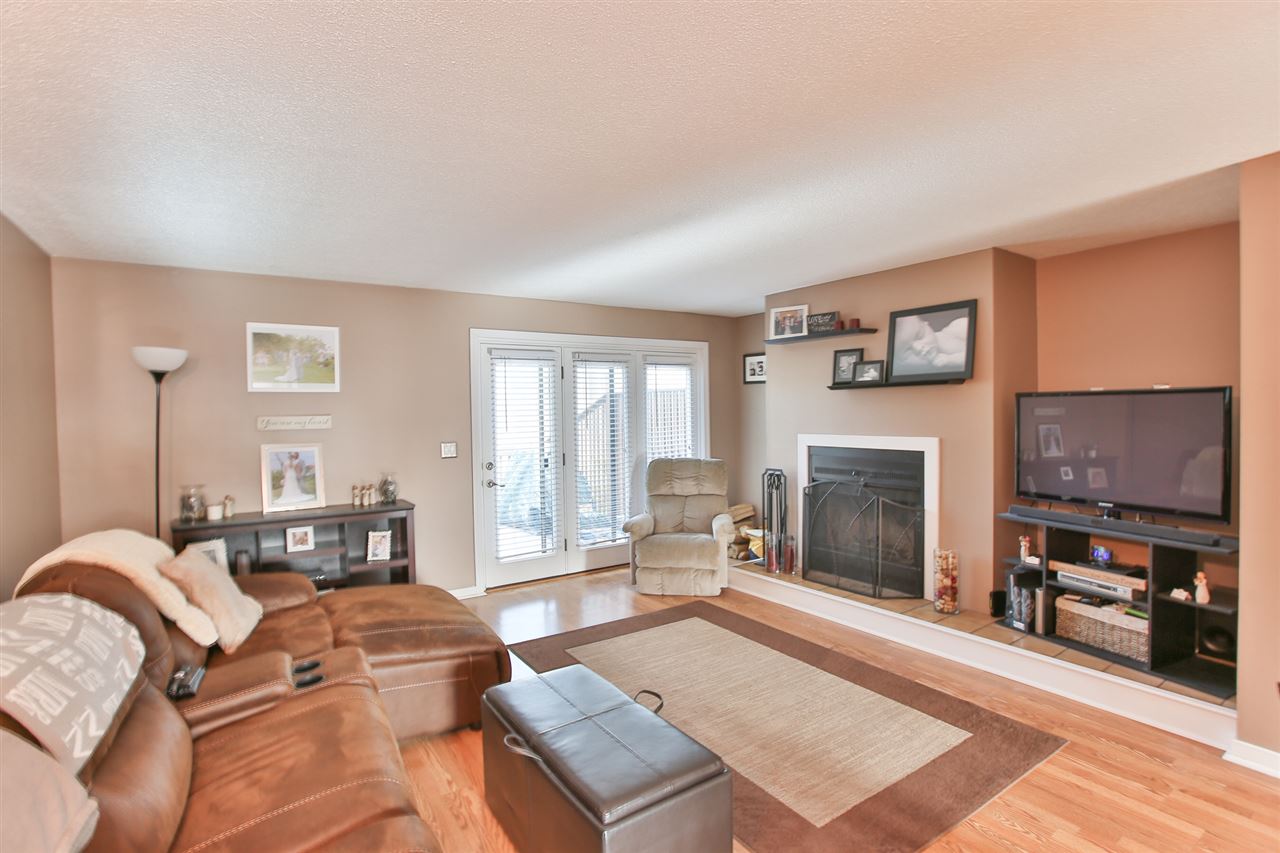 52 Thornhill Road Stratham, NH 03885 - Photo 1 of 22