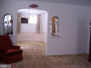 7707 Oakley Road Upper Darby, PA 19082 - Photo 3 of 6