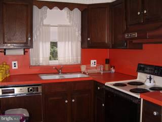 7707 Oakley Road Upper Darby, PA 19082 - Photo 5 of 6