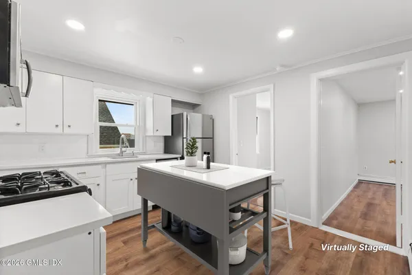 $2,750 | 35 Church Street, Unit 2, Greenwich, CT 06830