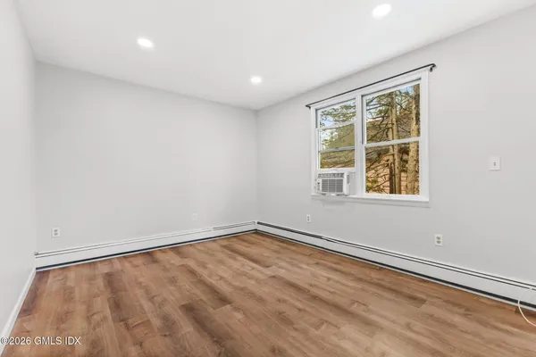 $2,750 | 35 Church Street, Unit 2, Greenwich, CT 06830