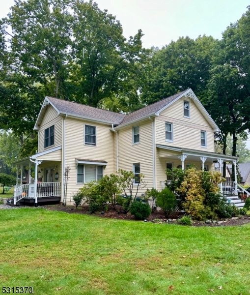 47 River Road Montville, NJ 07045 - Photo 3 of 23