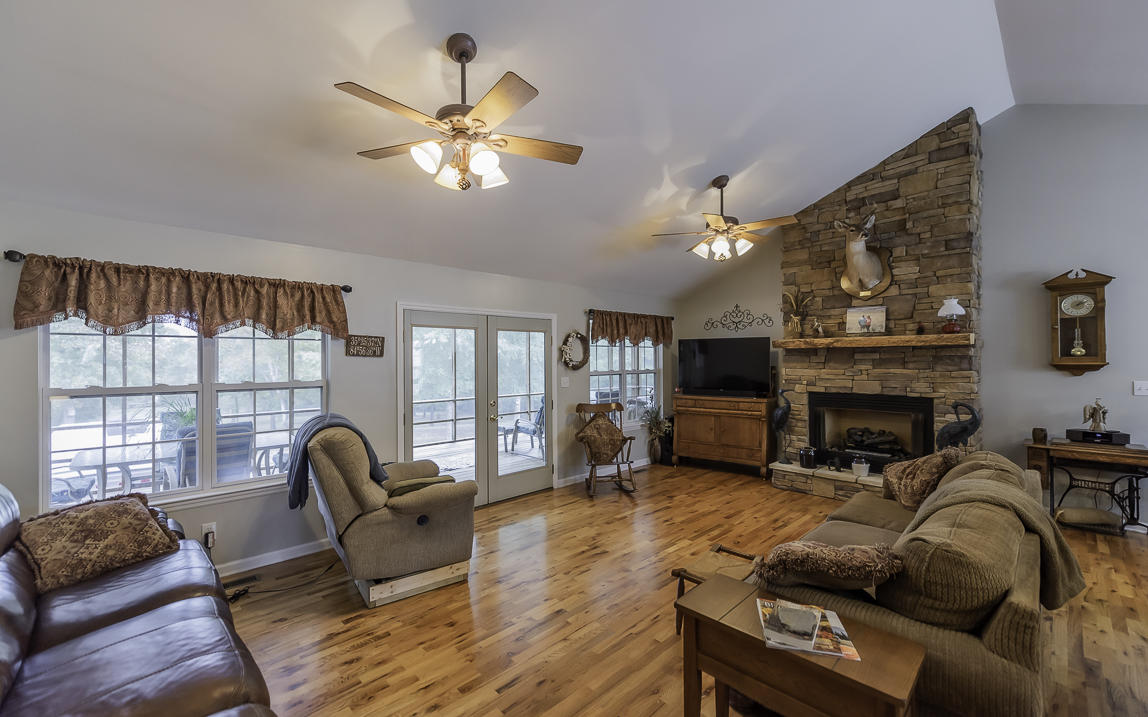 3290 Armstrong Ferry Road Decatur, TN 37322 - Photo 6 of 43 DSC_5660
