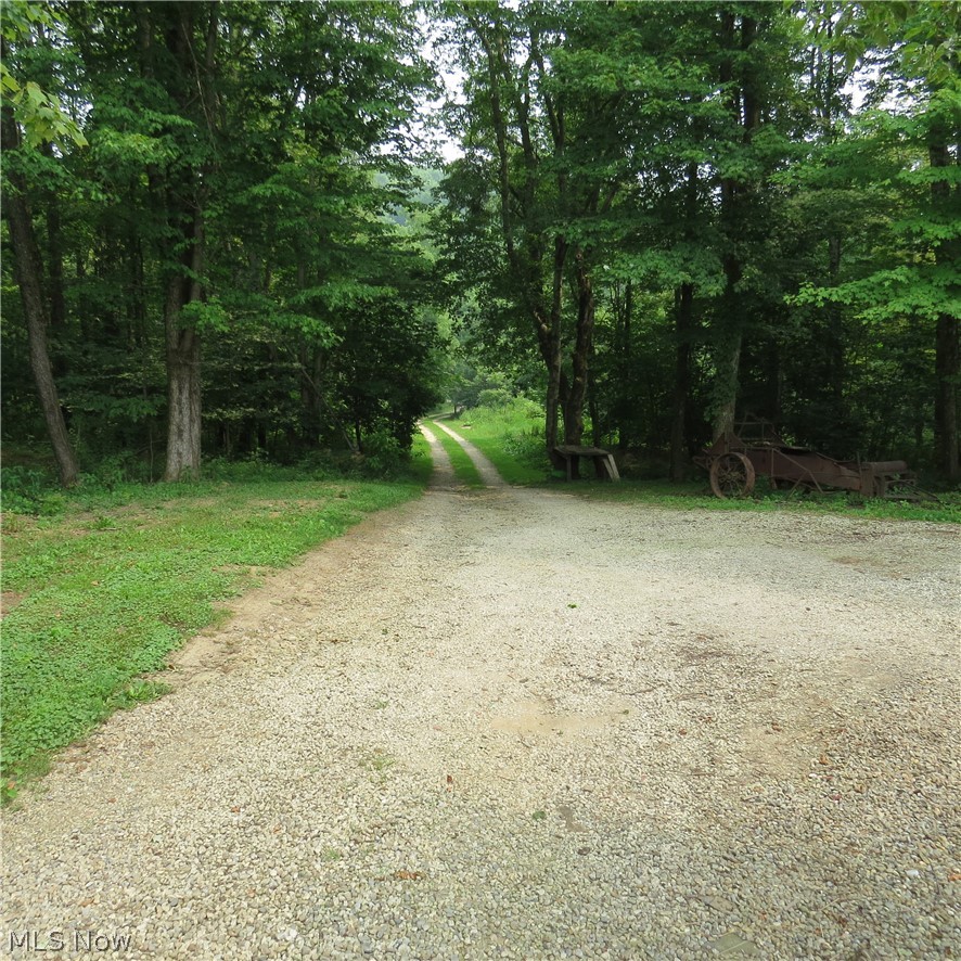 7113 Dial Road Southwest Carrollton, OH 44615 - Photo 24 of 29 Driveway