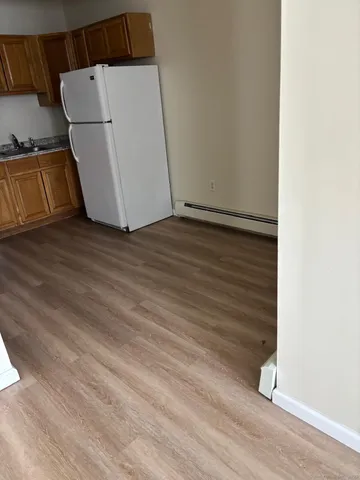 $1,900 | 1057 East Main Street, Bridgeport, CT 06608