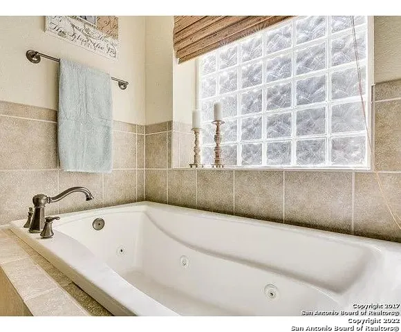 $2,895 | 110 Surrey Drive, Boerne, TX 78006