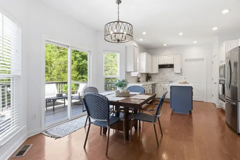 $689,900 | 7213 Riverfront Drive, Nashville, TN 37221