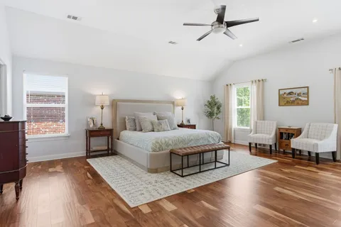 $689,900 | 7213 Riverfront Drive, Nashville, TN 37221