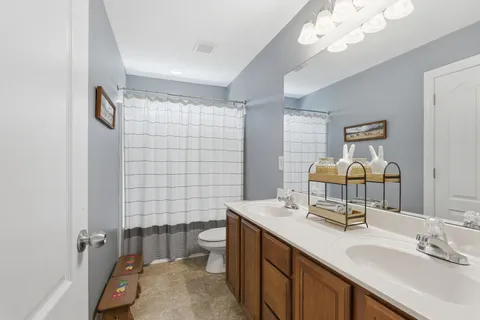 $689,900 | 7213 Riverfront Drive, Nashville, TN 37221