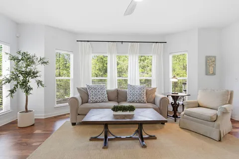 $689,900 | 7213 Riverfront Drive, Nashville, TN 37221