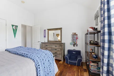 $689,900 | 7213 Riverfront Drive, Nashville, TN 37221