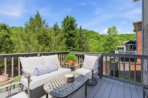 $689,900 | 7213 Riverfront Drive, Nashville, TN 37221