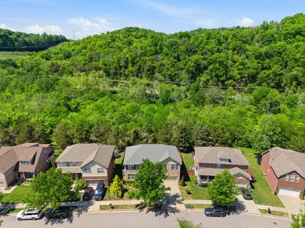$689,900 | 7213 Riverfront Drive, Nashville, TN 37221