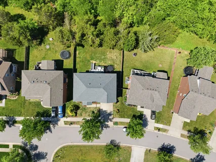 $689,900 | 7213 Riverfront Drive, Nashville, TN 37221