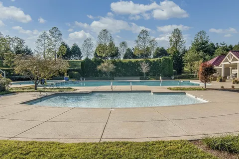 $689,900 | 7213 Riverfront Drive, Nashville, TN 37221