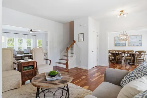 $689,900 | 7213 Riverfront Drive, Nashville, TN 37221