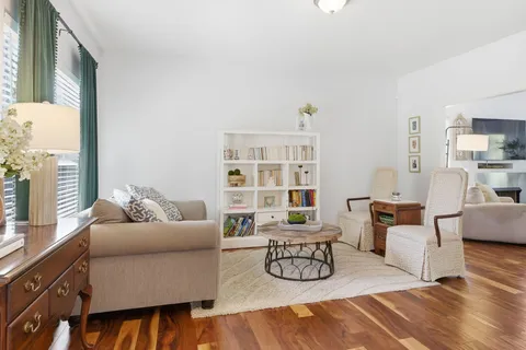 $689,900 | 7213 Riverfront Drive, Nashville, TN 37221