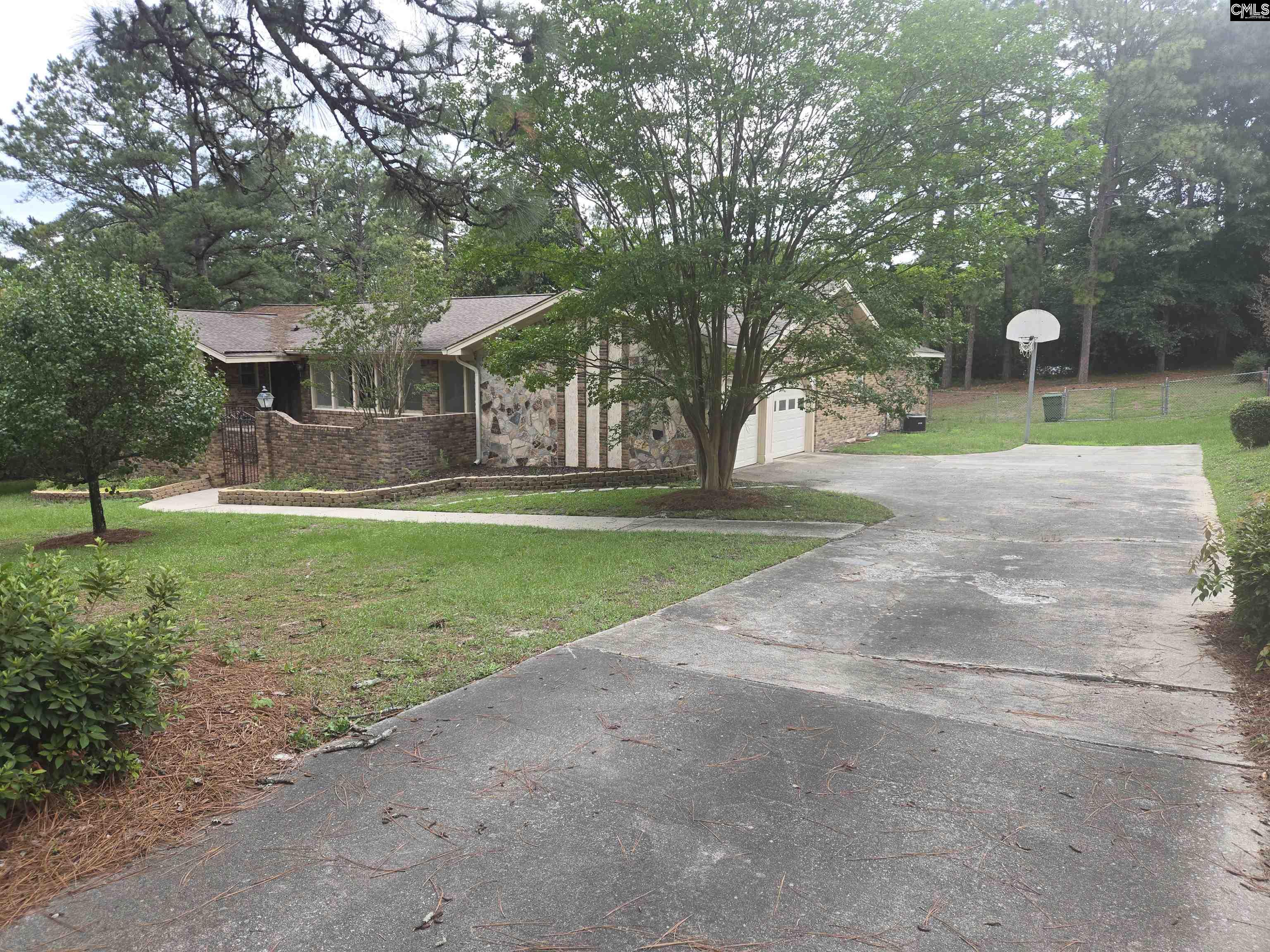 77 Northlake Road Columbia, SC 29223 - Photo 4 of 48