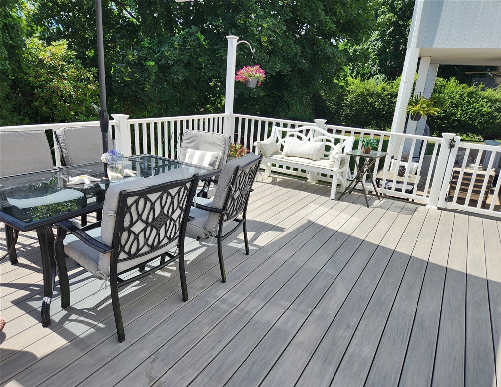 47 Treasure Road Narragansett, RI 02882 - Photo 9 of 12