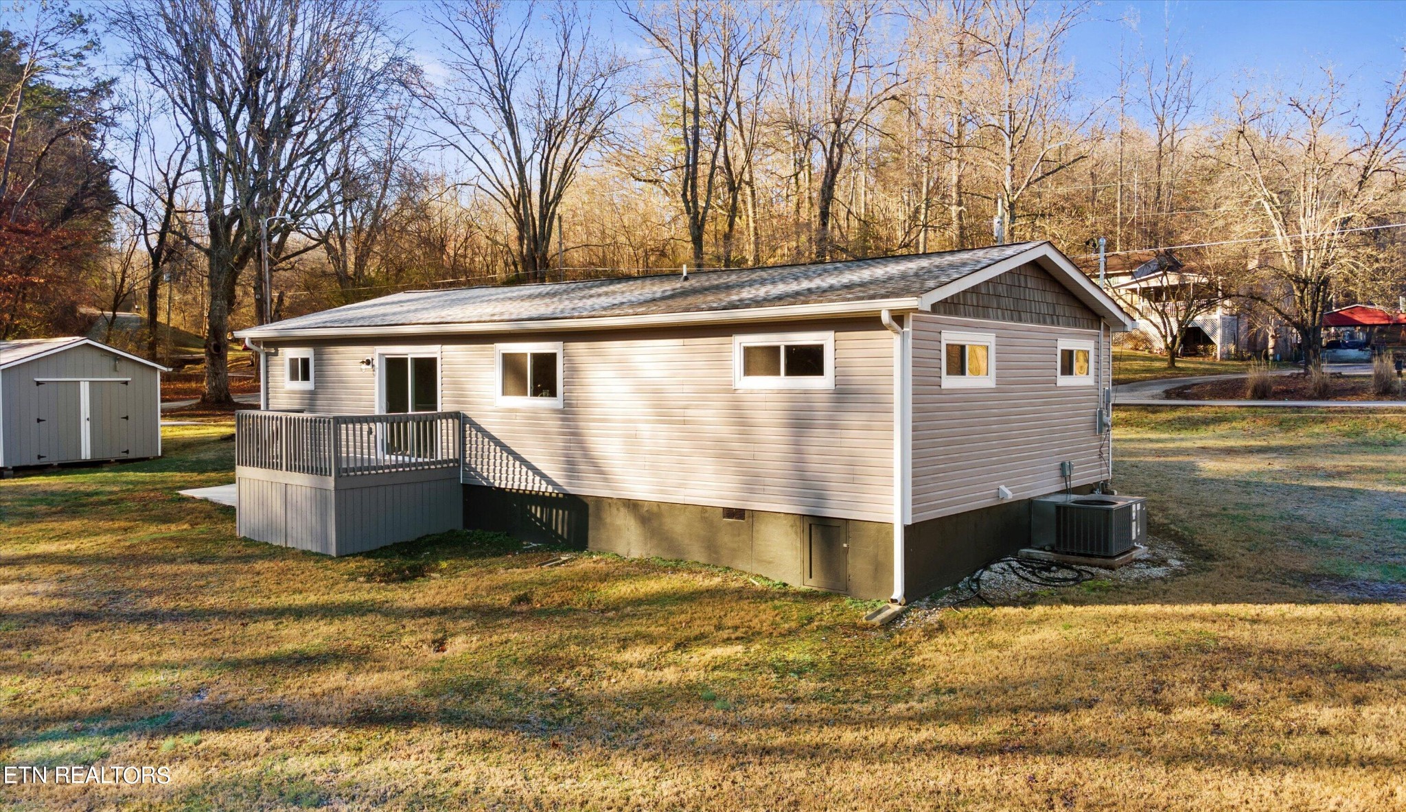 233 Woolsey Road Harriman, TN 37748 - Photo 23 of 28 Gallery Image 23