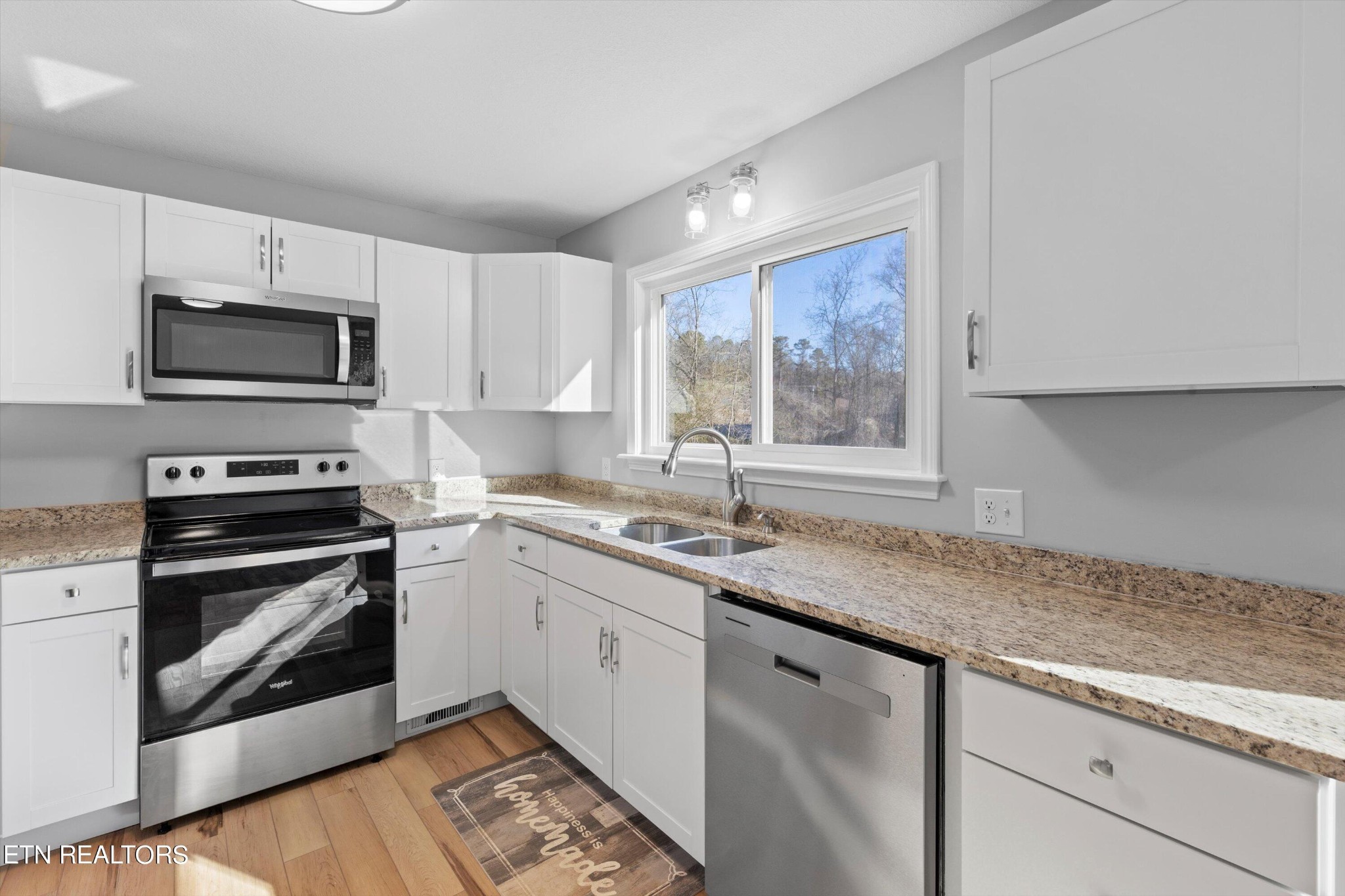 233 Woolsey Road Harriman, TN 37748 - Photo 9 of 28 Gallery Image 9