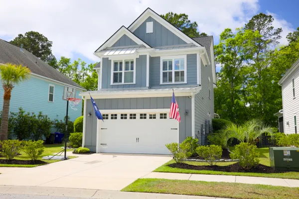 $899,000 | 2898 Clearwater Drive, Mount Pleasant, SC 29466