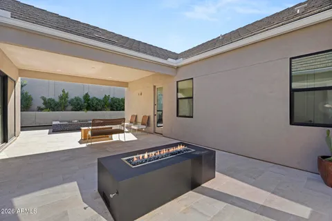 $965,000 | 713 East Kachina Trail, Phoenix, AZ 85042