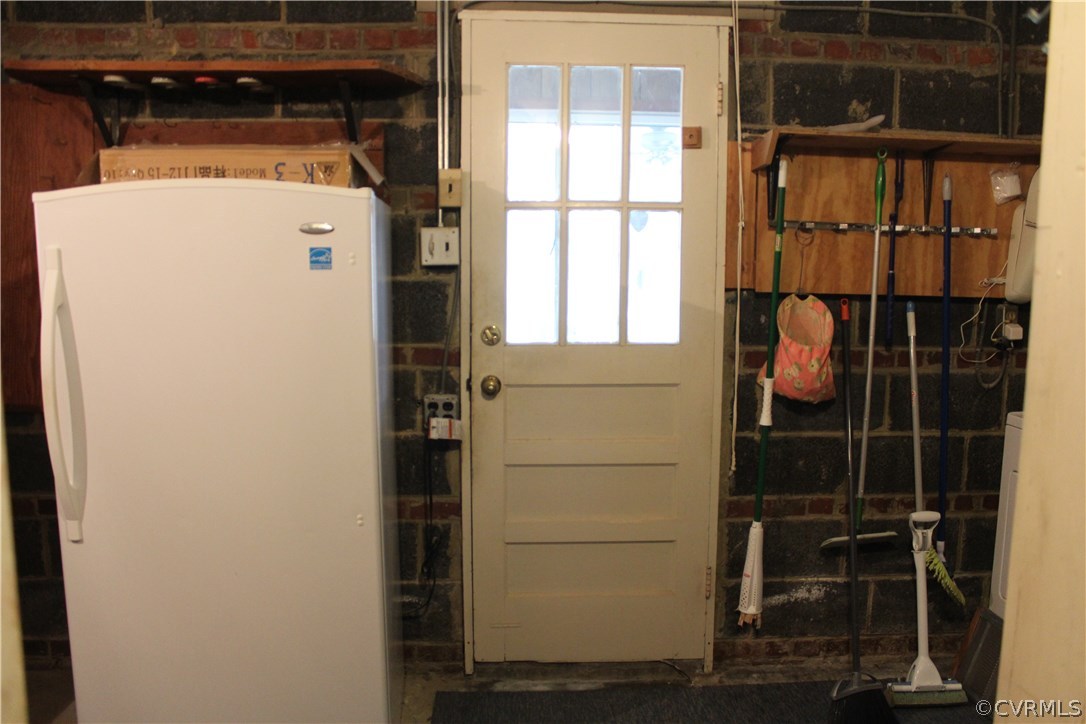 2426 Kenmore Road Henrico, VA 23228 - Photo 22 of 27 a close up of a refrigerator