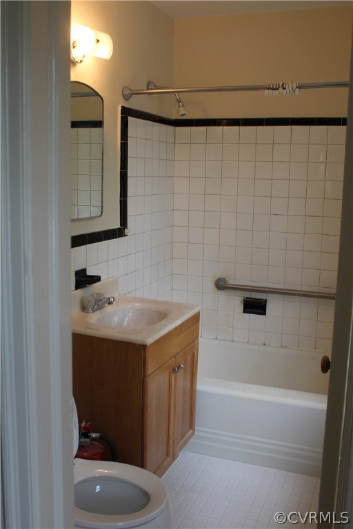2426 Kenmore Road Henrico, VA 23228 - Photo 7 of 27 a bathroom with a sink and a mirror