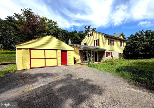 $215,000 | 13111 Valley Road Northeast, Cumberland, MD 21502