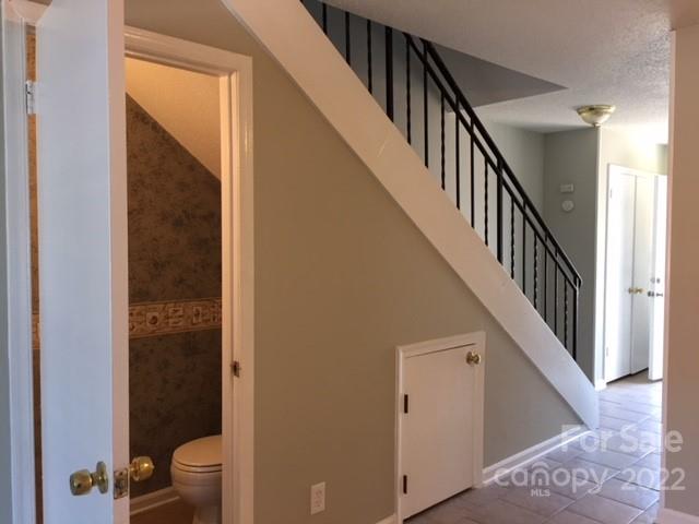 5807 Hunting Ridge Lane Charlotte, NC 28212 - Photo 3 of 16
