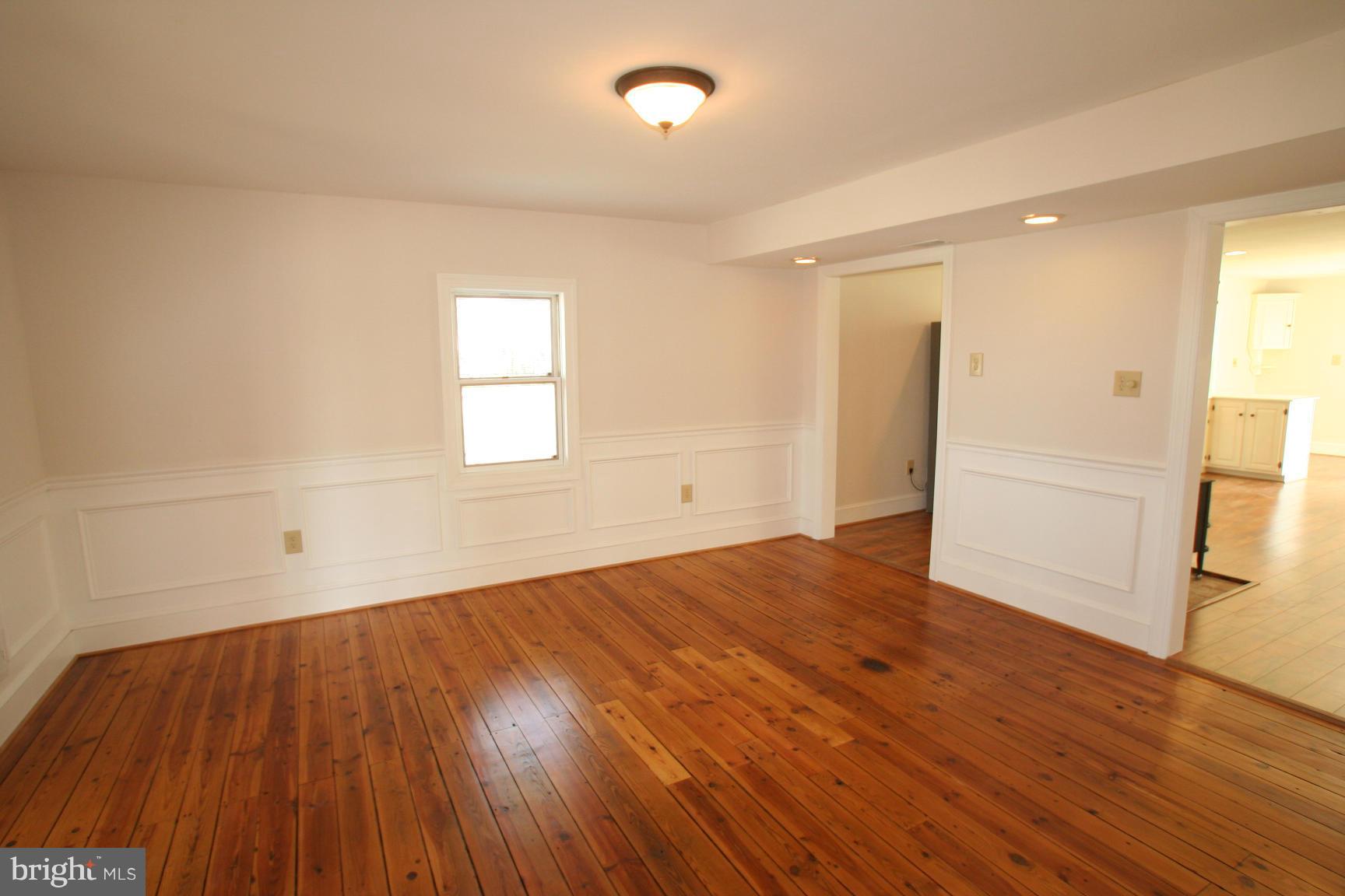11221 Elk Run Road Catlett, VA 20119 - Photo 12 of 30 Dining Room/Family Room