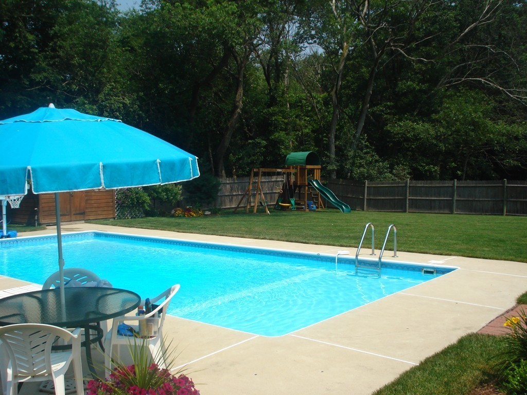 10 Valley View Road Wayland, MA 01778 - Photo 20 of 22 Gallery Image 20
