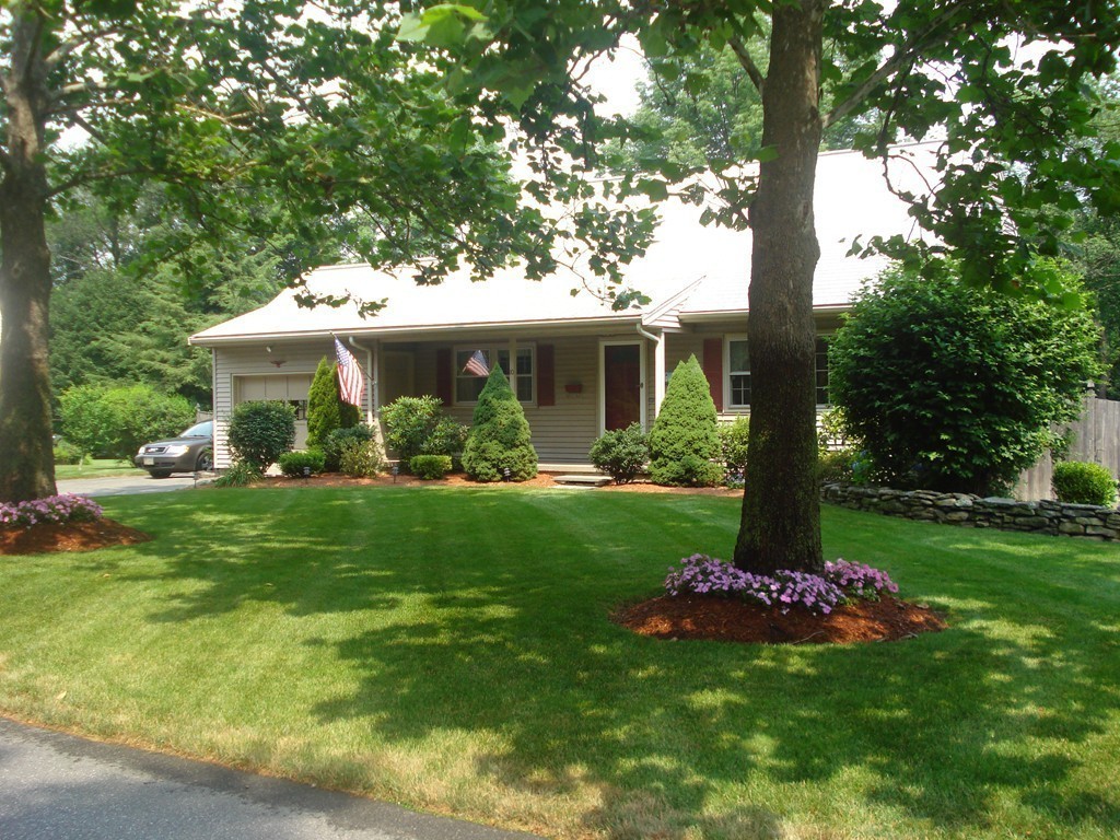 10 Valley View Road Wayland, MA 01778 - Photo 2 of 22 Gallery Image 2
