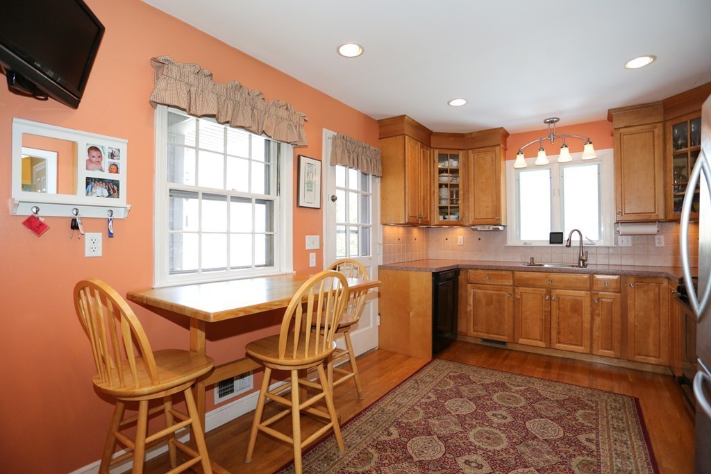 10 Valley View Road Wayland, MA 01778 - Photo 6 of 22 Gallery Image 6