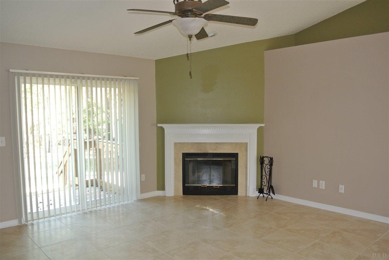 2716 River Run Road Navarre, FL 32566 - Photo 3 of 25 Gallery Image 3