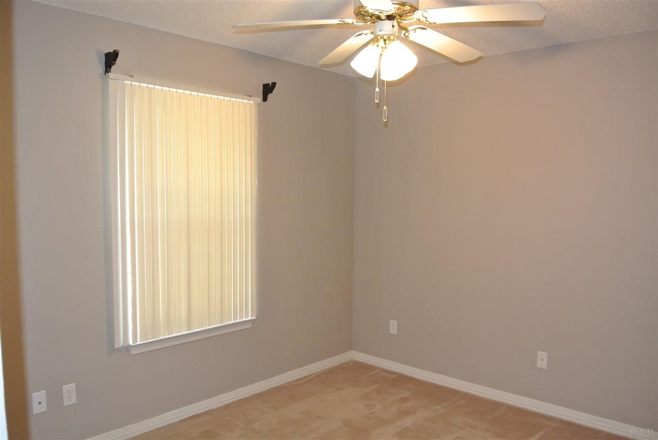 2716 River Run Road Navarre, FL 32566 - Photo 8 of 25 Gallery Image 8