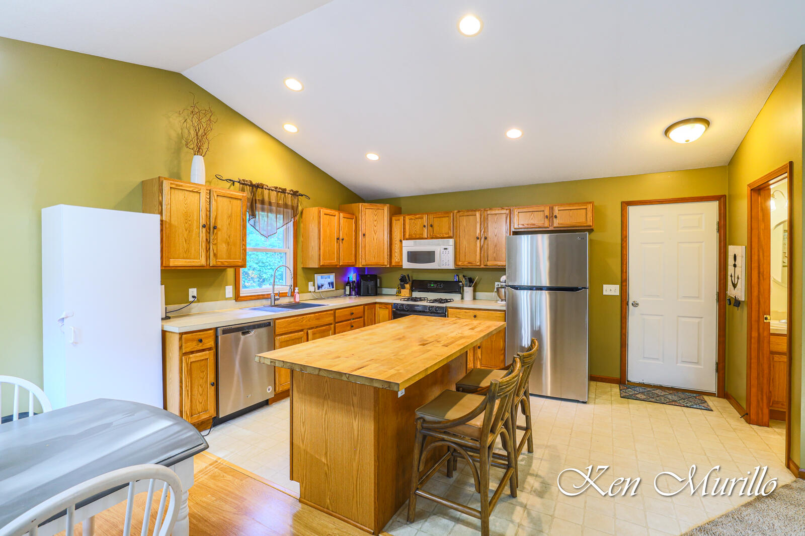 464 South Dangl Road Muskegon, MI 49442 - Photo 2 of 27 464 Dangl-3
