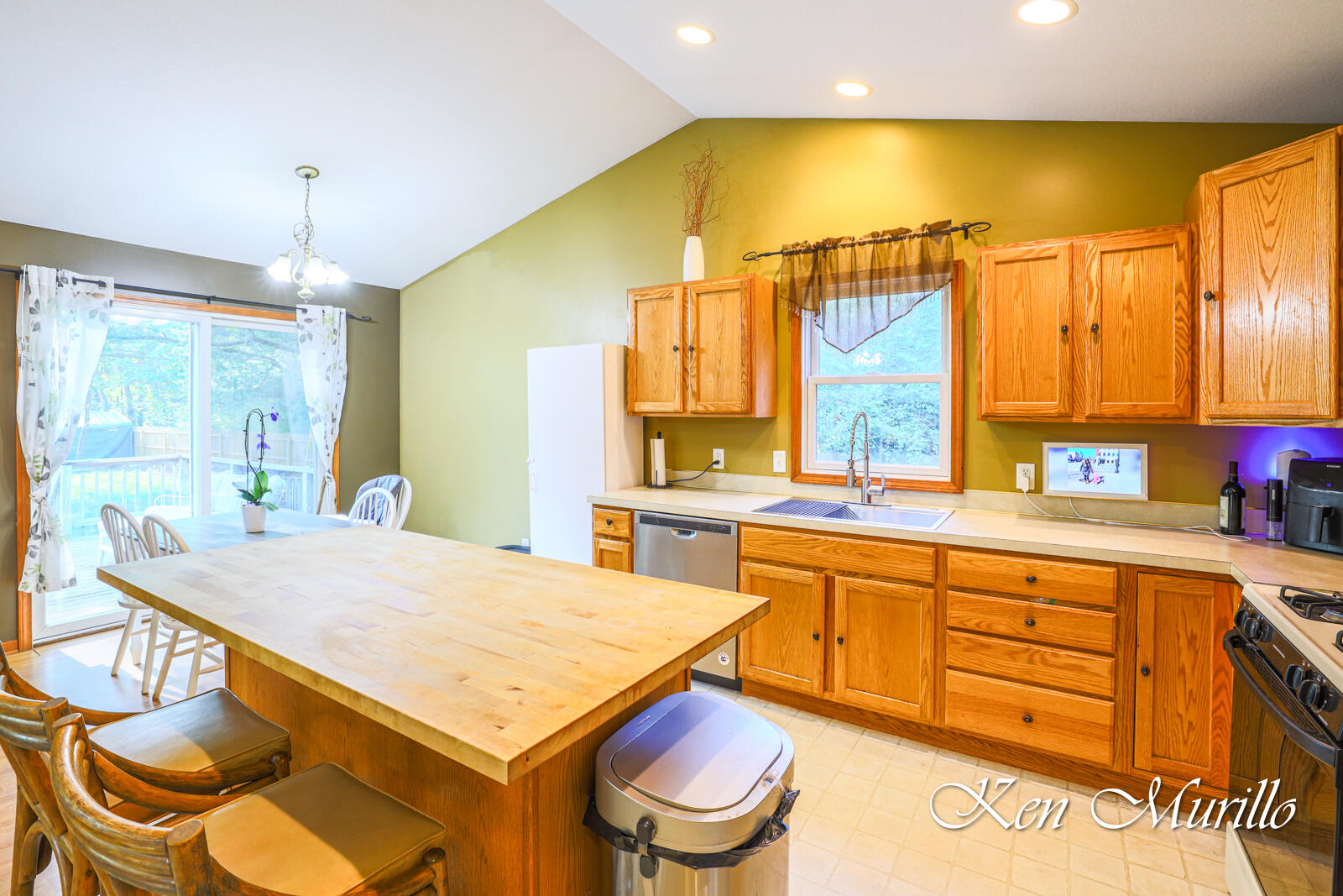 464 South Dangl Road Muskegon, MI 49442 - Photo 3 of 27 464 Dangl-5