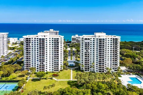 $979,000 | 2003 North Ocean Boulevard, Unit 904, Boca Raton, FL 33431