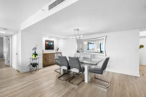 $979,000 | 2003 North Ocean Boulevard, Unit 904, Boca Raton, FL 33431