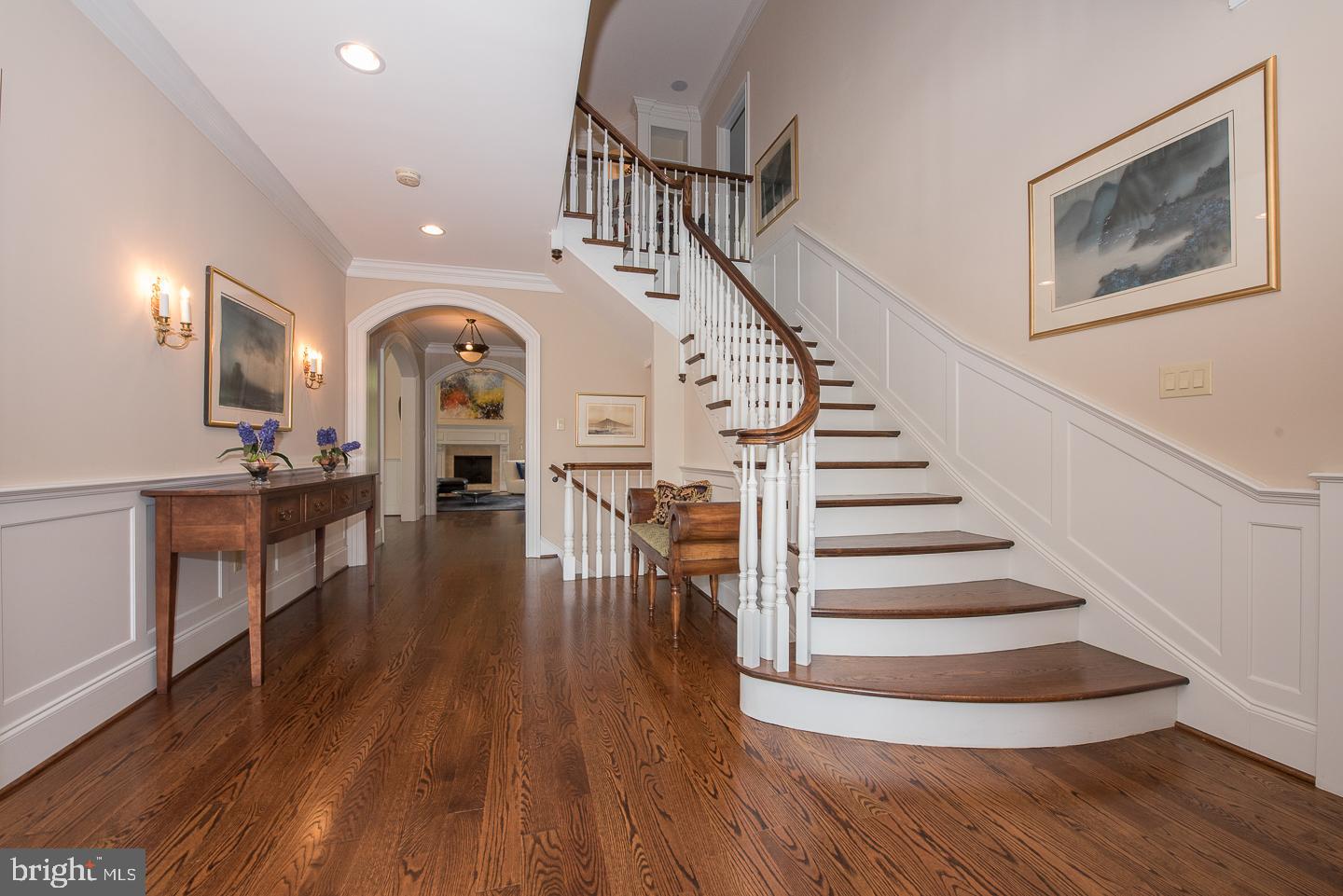 252 Valley Ridge Road Haverford, PA 19041 - Photo 3 of 38 Foyer