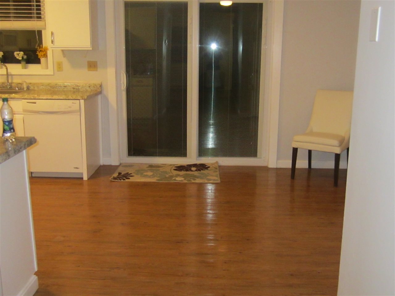 1025 South Mammoth Road, Unit 4 Manchester, NH 03109 - Photo 6 of 17