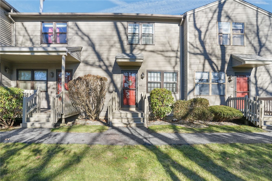 407 Pinewood Drive Smithfield, RI 02917 - Photo 1 of 25