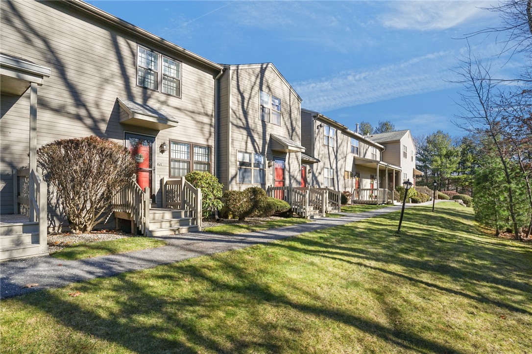 407 Pinewood Drive Smithfield, RI 02917 - Photo 2 of 25