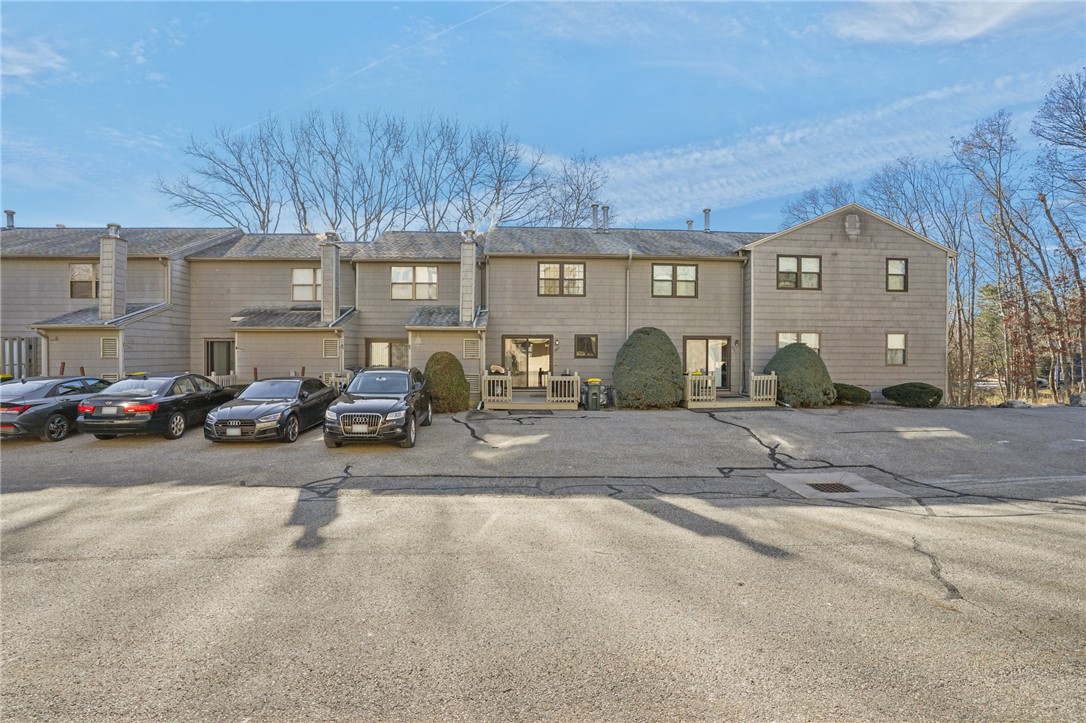 407 Pinewood Drive Smithfield, RI 02917 - Photo 23 of 25
