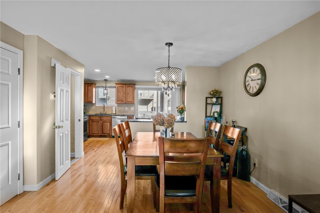 407 Pinewood Drive Smithfield, RI 02917 - Photo 8 of 25